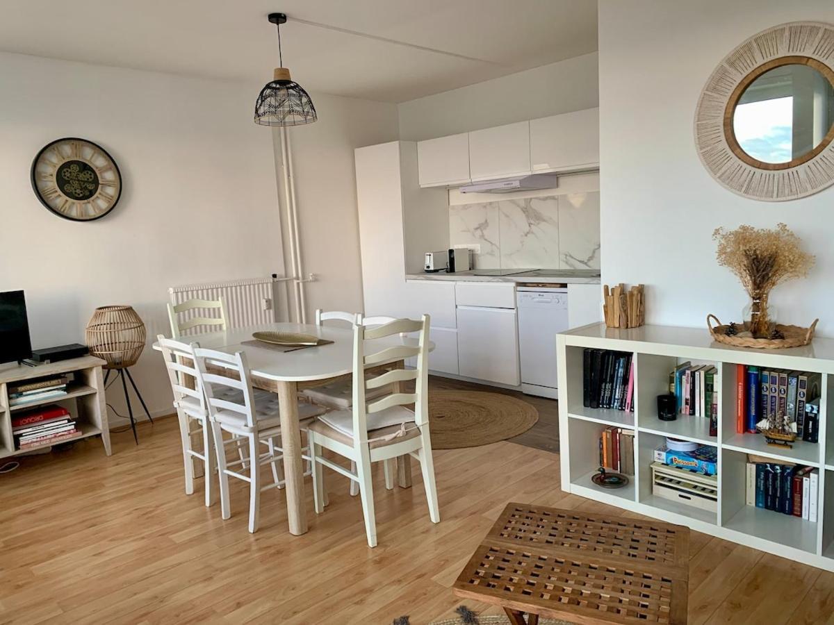 A En Famille Vue Apartment *